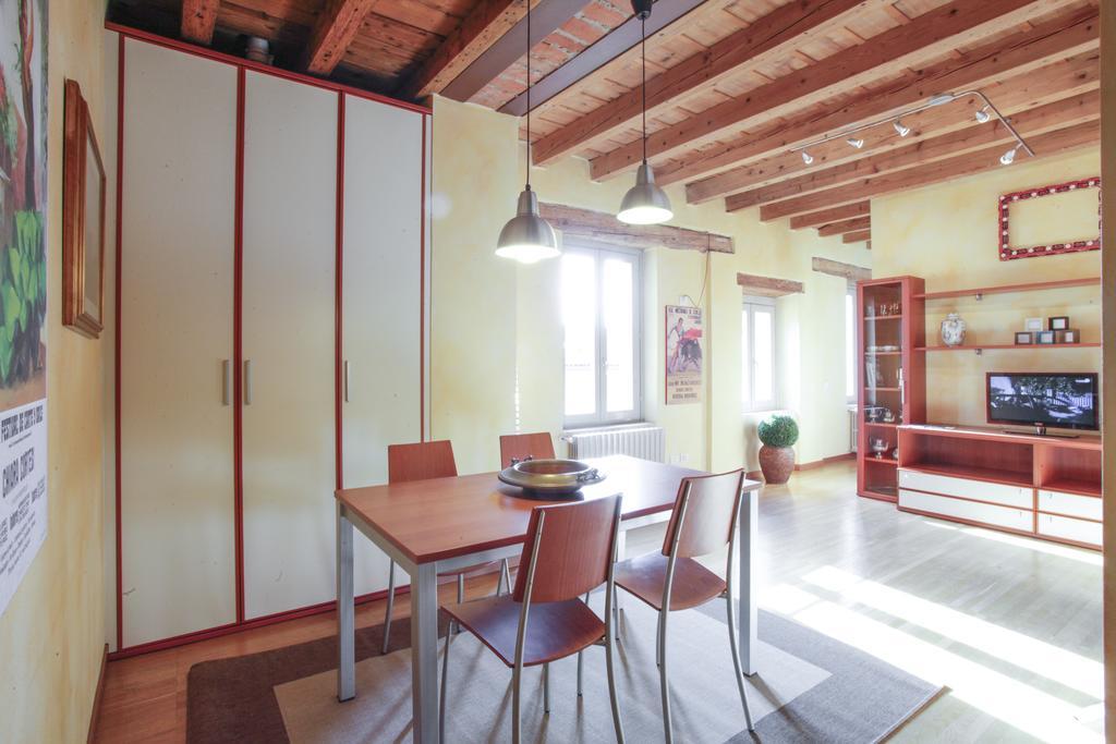 La Corte Antica Apartment Bergamo Cameră foto